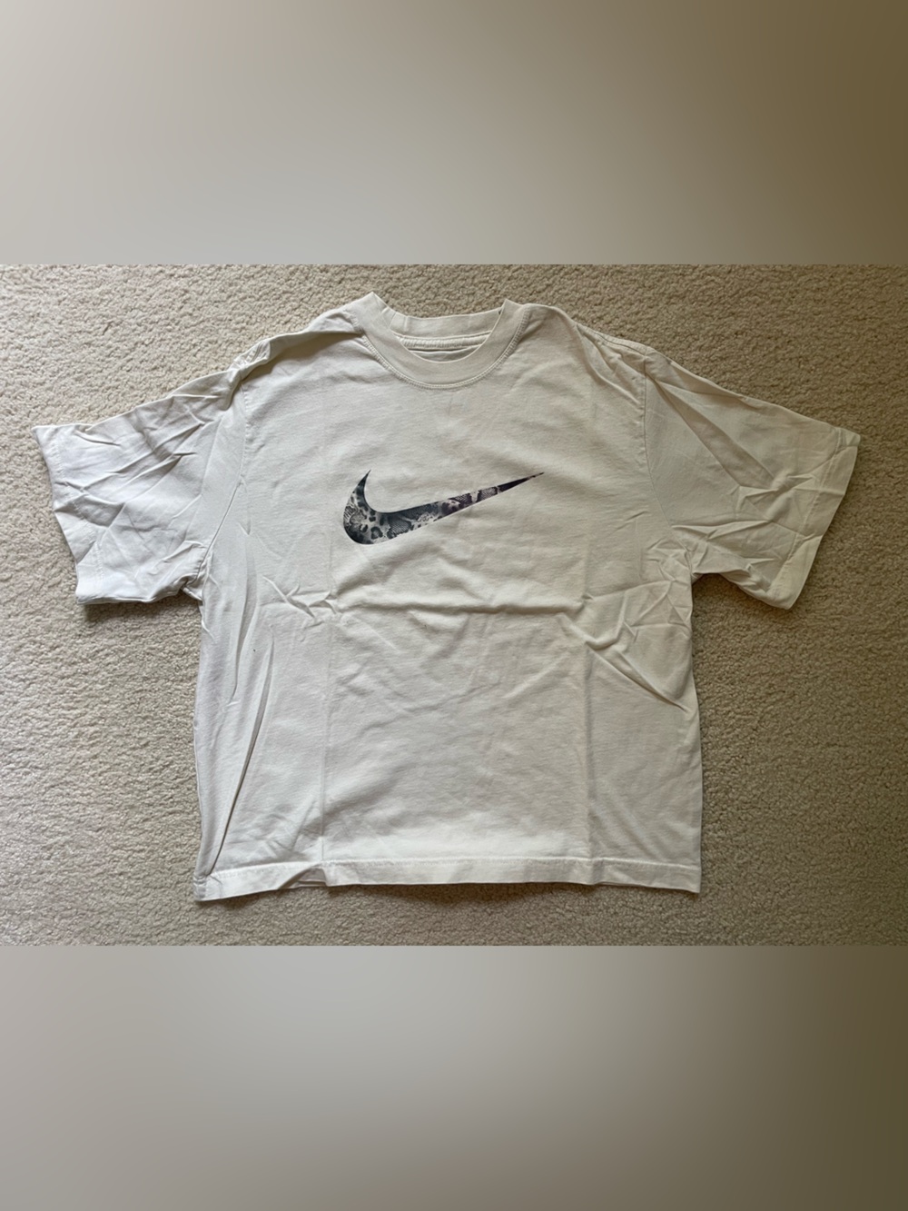 Nike Women’s Cream T-Shirt with Graphic Animal Print Swoosh